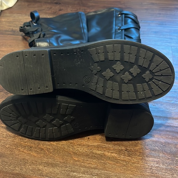 Black riding boots size 7.5 - Picture 4 of 6